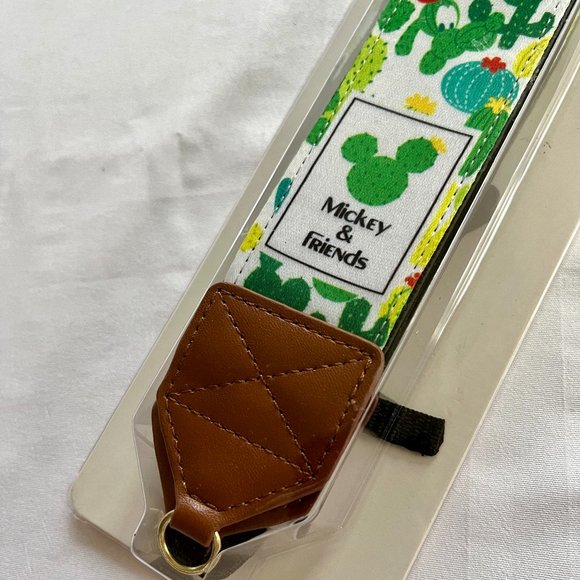 Mickey and Friends Green Cacti SLR Camera Strap - Picture 3 of 5